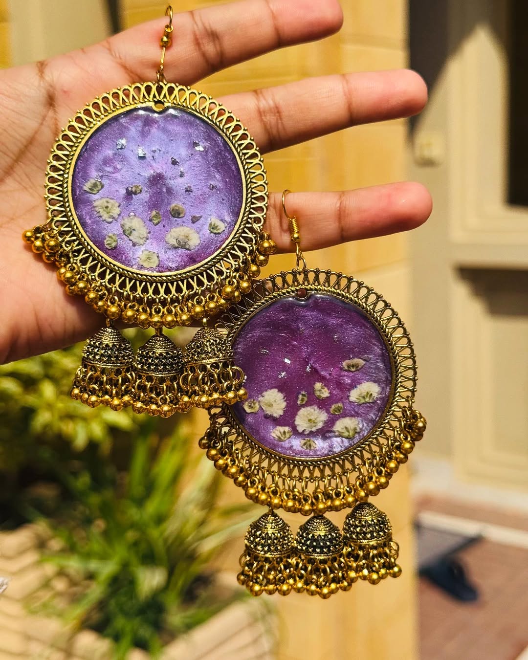 Gul e Zehra Resin Jhumka