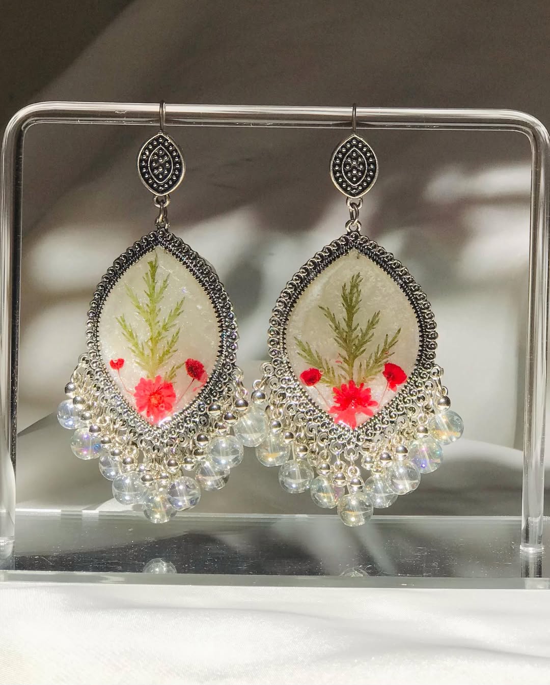 Jhumka e Noor Resin Jhumka