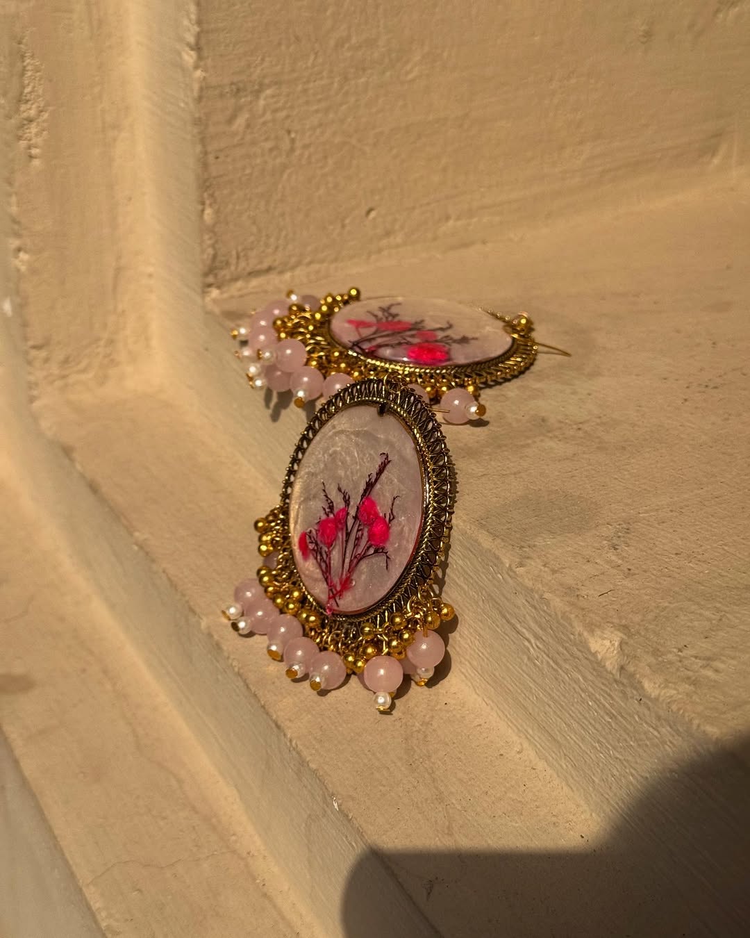 Phool Saaz Resin Jhumka