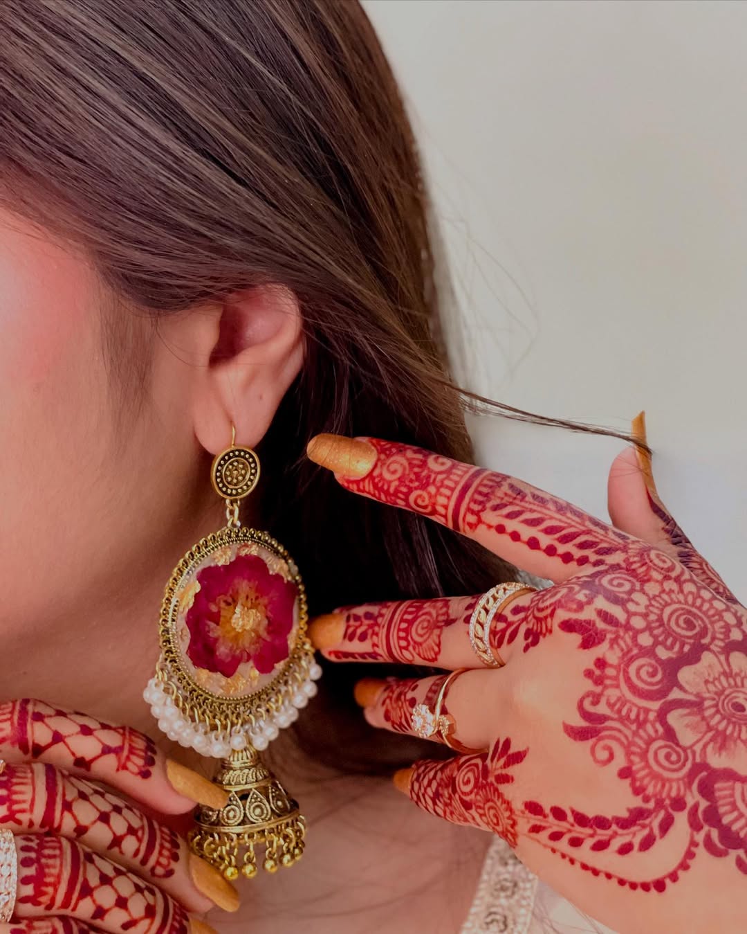 Husn e Gulab Resin Jhumka