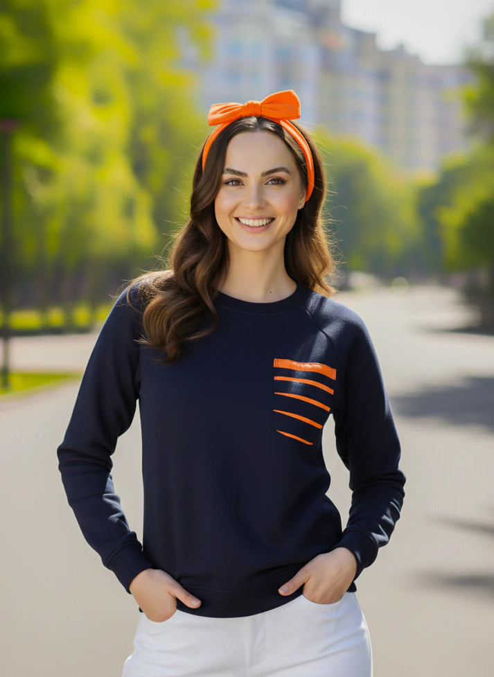 Winter Pocket Sweatshirt + Gift